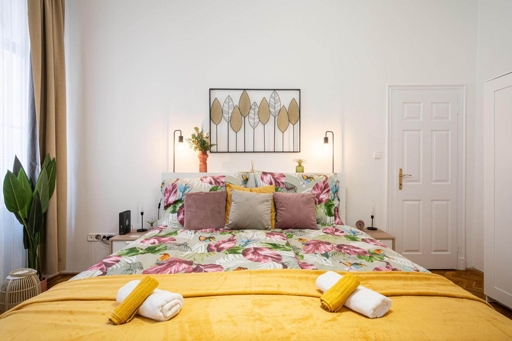 Cosmopolitan Studio - Chic Getaway In A Fancy Neighbourhood 부다페스트 외부 사진